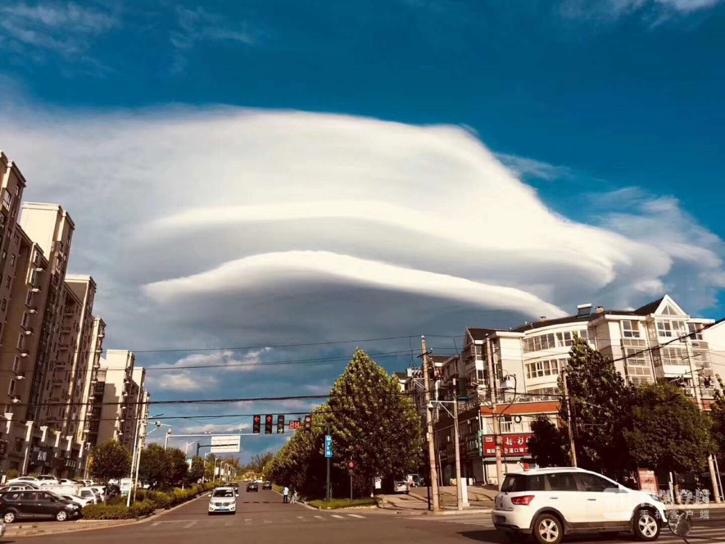 2018年8月17日河南登封市飛船雲